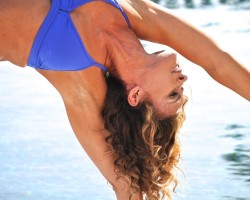 30 min Intermediate Envigorating Yoga Routine