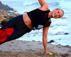 Day 2 Yoga Workout for Strength & Flexibility 11 min in 4K